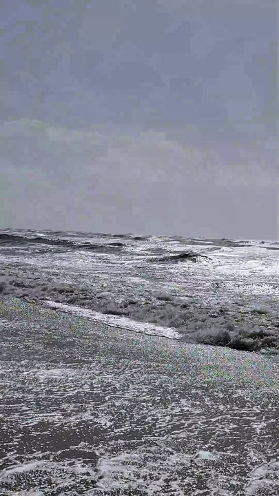 Big waves, Spain beach 🇪🇦
