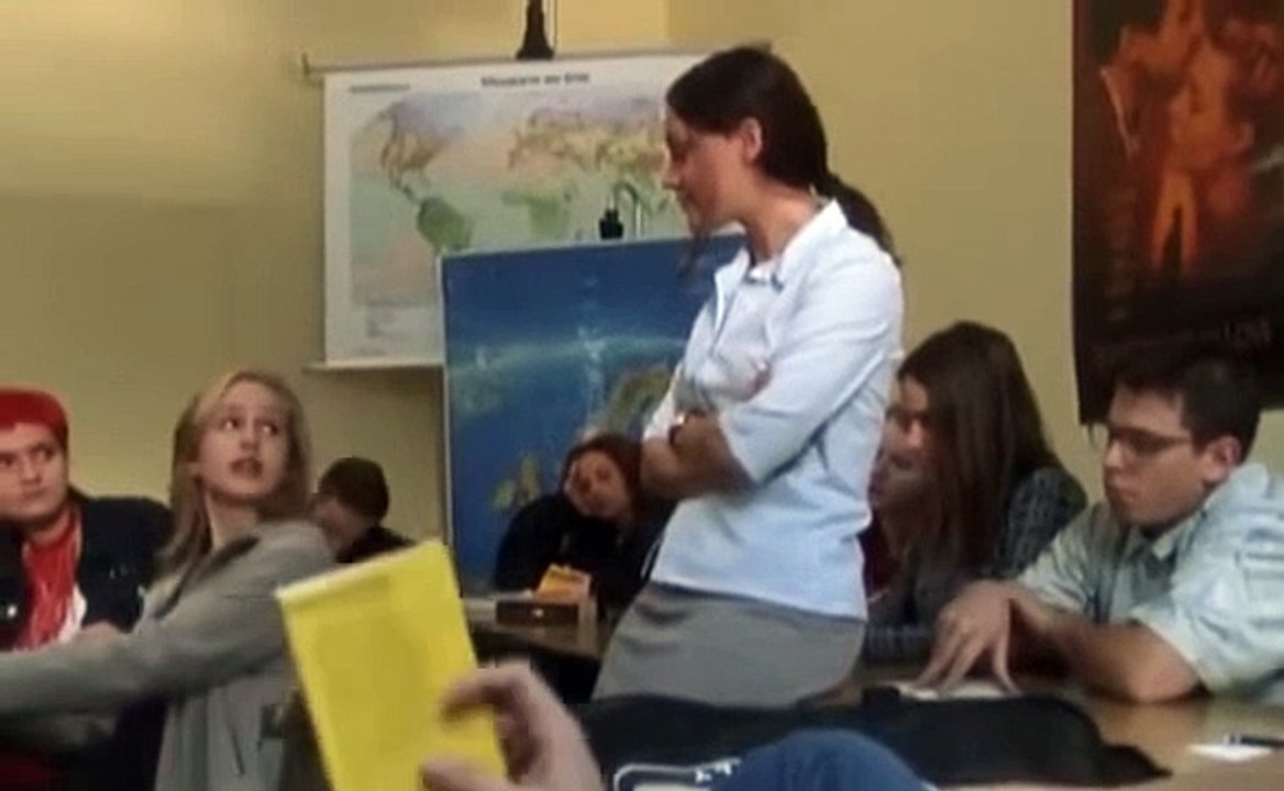 Verbotenes Verlangen_Ich liebe meinen Schüler_2000 - A married middle-aged female teacher starts an affair with one of her pupils.