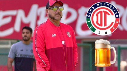 Antonio Mohamed feliz de que Toluca lograra mantenerse en el top de la Liga y lo festejo con una cerveza