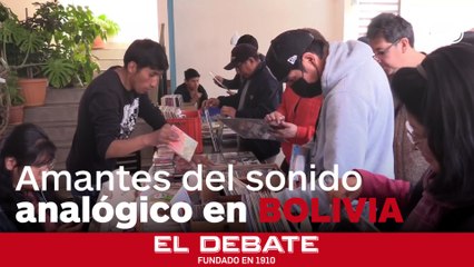 Una feria en Bolivia une a jóvenes y veteranos en torno a la pasión por los vinilos