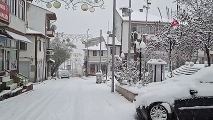 Nisan ayında 181 köy yolu kapandı