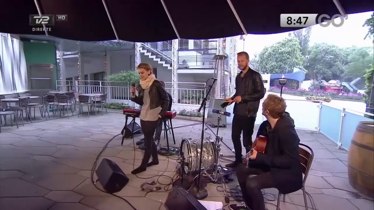 Emmelie de Forest - Hunter & Prey | Go' morgen Danmark |2013| TV2 HD