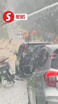 Continuous rain causes flash floods in several parts of Johor