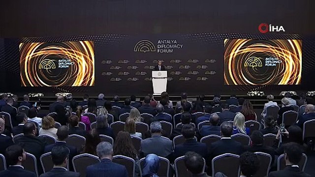 Bakan Fidan: Filistin’de akan kanın durması için gayretlerimize son hızda devam edeceğiz. İsrail’in uyguladığı soykırım karşısında Filistinlilerin sesi olmaya kararlıyız