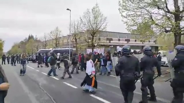 Rave party a Torino, intervengono le forze dell'ordine