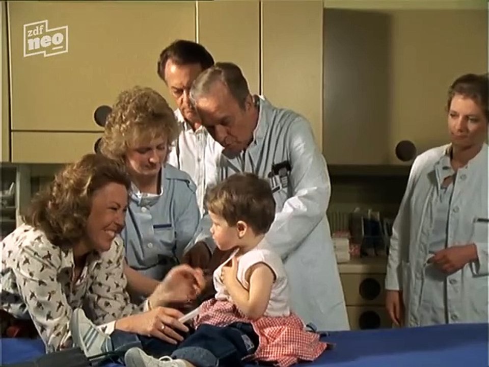 Die Schwarzwaldklinik S03E13 - Mit Geld geht alles