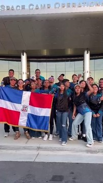 Estudiantes dominicanos ganan dos premios en competencia de la NASA