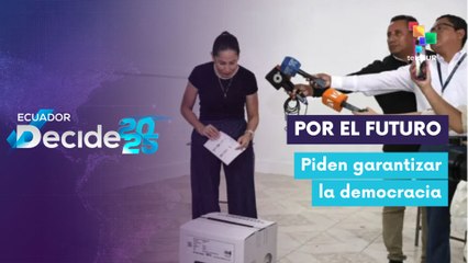 Candidata Luisa González acude a las urnas