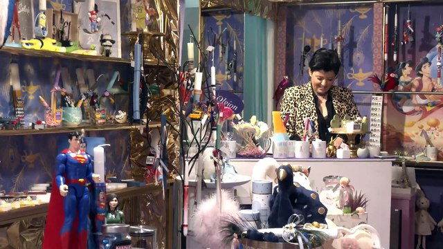 Ανοικτά καταστήματα την Κυριακή των Βαΐων - Ξεκίνησε η αναζήτηση της λαμπάδας στην αγορά της Λαμίας