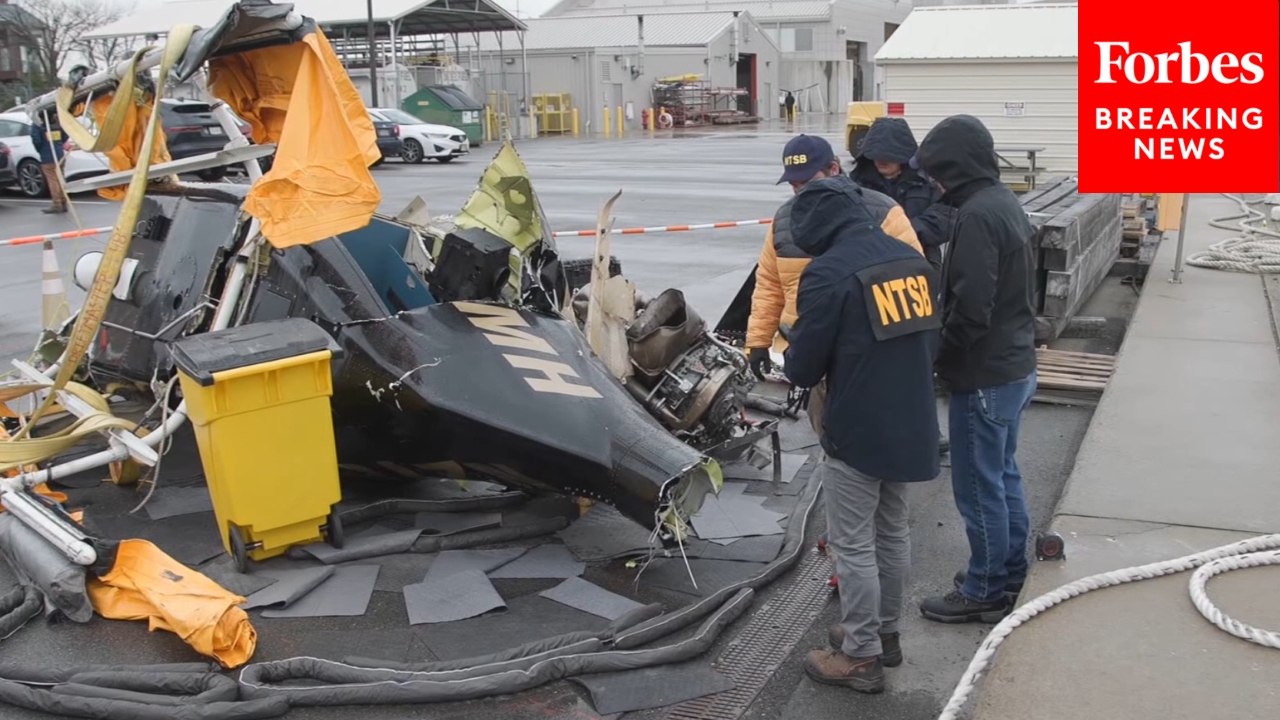 WATCH: NTSB Crew Survey Wreckage Of Helicopter That Crashed Into Hudson River In New York City