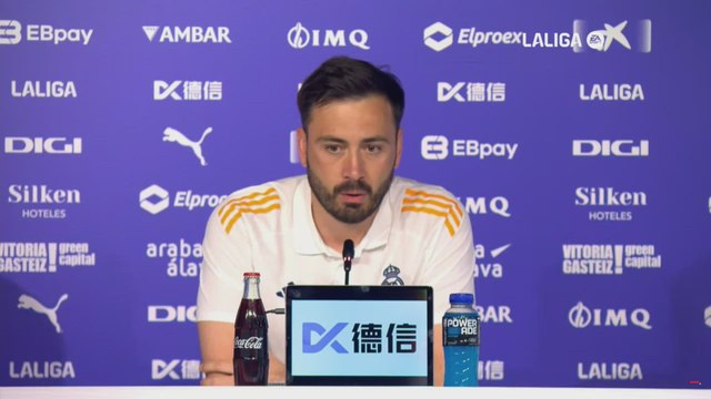 Soto Grado recoge en el acta cánticos de “Asencio, escoria, fuera de Vitoria”