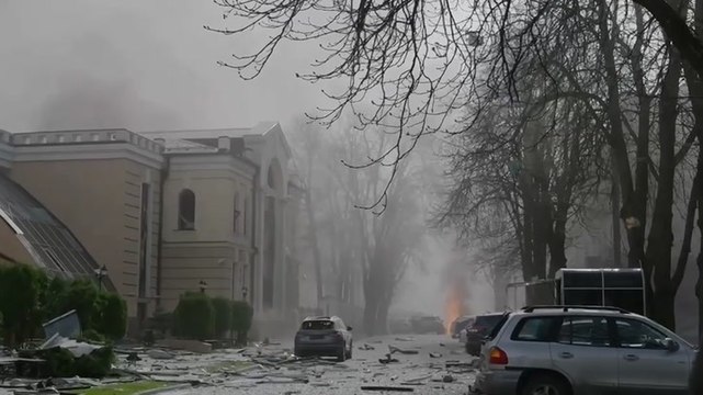 At least 32 dead as Russian missile strike hits Ukrainian city of Sumy on Palm Sunday
