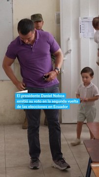 Daniel Noboa vota en las elecciones de Ecuador 2025