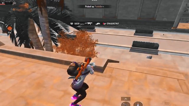 Solo vs Squad intense Free Fire action!Watch me take down full squads alone with pro-level rush gameplay, headshots, and epic clutches. No backup — just skills.Like, comment & subscribe for more thrilling Free Fire content every week!#FreeFire