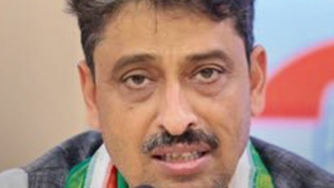 Waqf Bill को लेकर Congress सांसद का बयान