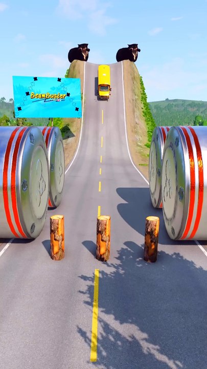 Car Motorcade & Log Truck vs Logs - BeamNG.Drive