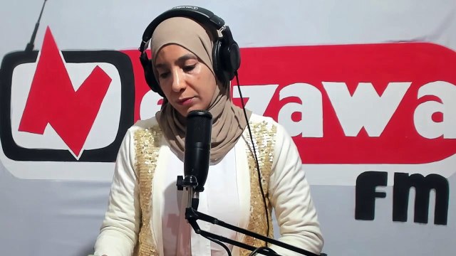 خلية الارشاد الفلاحي بسوق الاحد تنظم يوم اعلامي مرفوقا بحصة تطبيقة حول تقنيات آلة الجز الكهربائية هشام بريك رئيس خلية الارشاد الفلاحي بسوق الاحد ومنسق عمليات الارشاد الفلاحي بقبلي