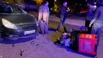Otomobille çarpışan motosikletin sürücüsü kurye yaralandı