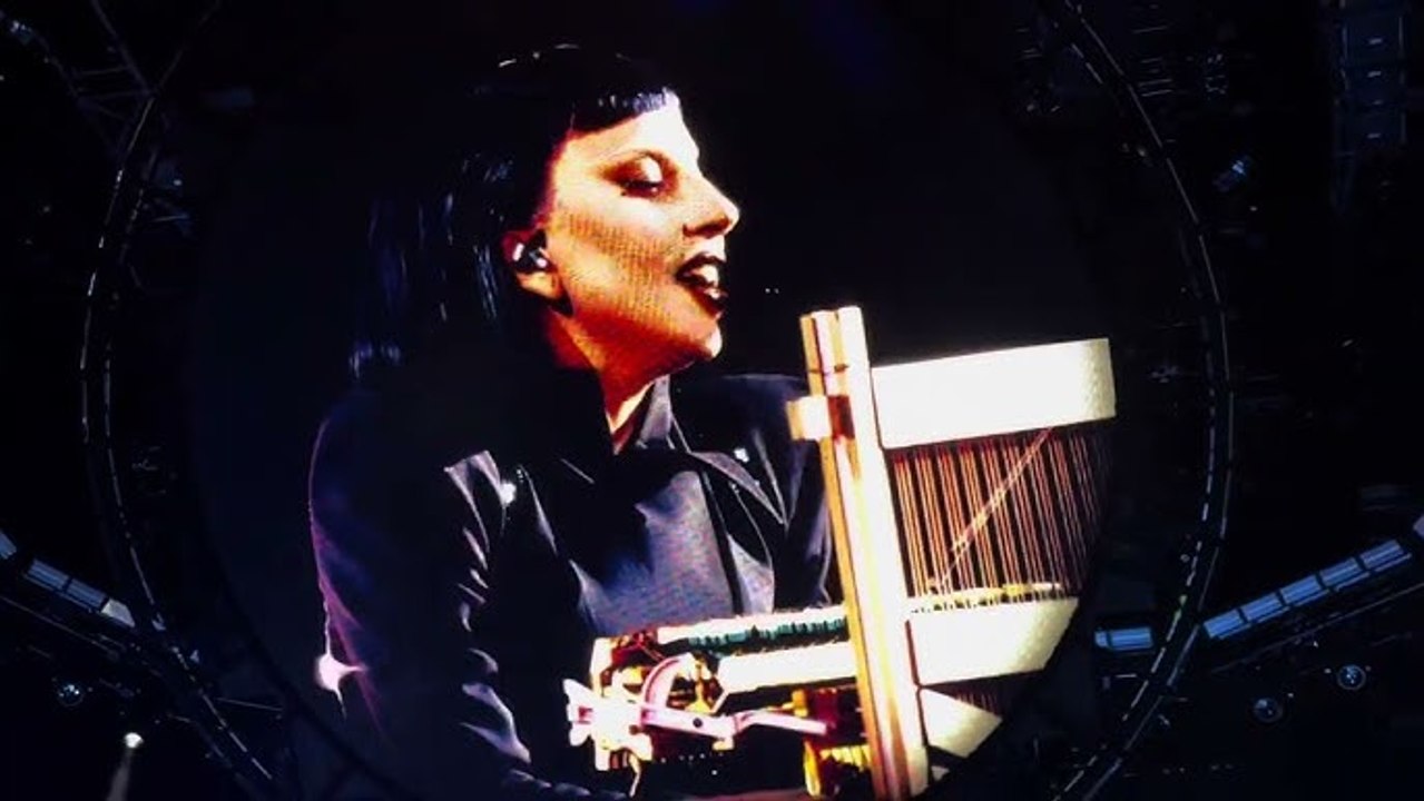 Lady Gaga :  Shallow (A star is born) - Coachella Performance 2025