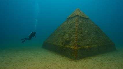 They found something terrible at the bottom of Mariana Trench