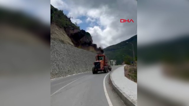Artvin’de operatörün heyelandan son anda kurtulması kamerada