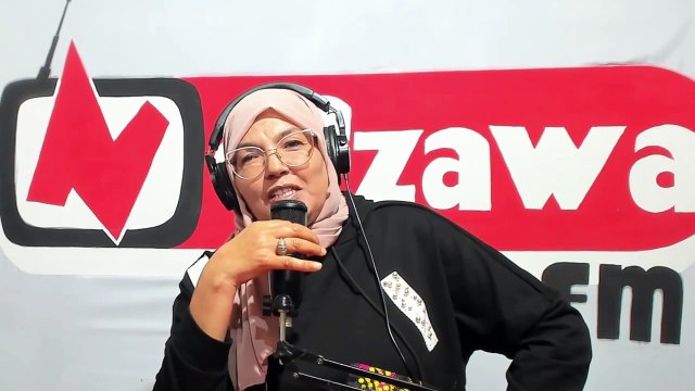 الفاميليا مع سعاد العامري موضوع اليوم التدخين في سن مبكرة وفي الوسط المدرسي مخاطره وتأثيراته ودور الأسرة في الحد منه أسماء بنعبد الخالق مثقف رئيس الديوان الوطني للاسرة والعمران البشري