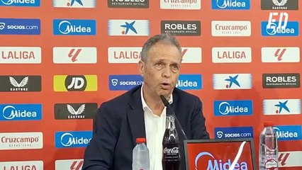 Joaquín Caparrós en su presentación