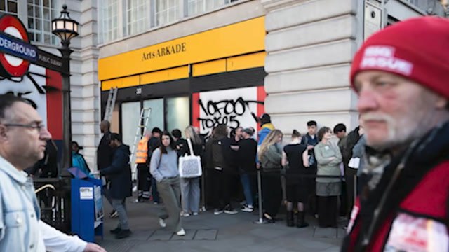 Banksy-backed graffiti exhibition is shut after vandals daub 'f*** the King' on building owned by Crown Estate