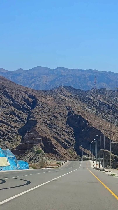 Jabal Sifah road trip: breathtaking mountainside views and culturally rich villages! ⛰️🚗  #Oman #Travel #Adventure #Mountains #Culture #RoadTrip
