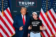 Laura Loomer, l'influenceuse complotiste et raciste qui murmure à l'oreille de Trump