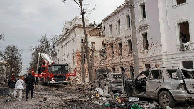 Ukraine : Moscou dit avoir visé une réunion de militaires avec deux missiles balistiques