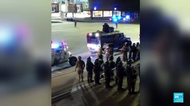 Nuevas deportaciones de EE. UU. a El Salvador previo a reunión Trump - Bukele