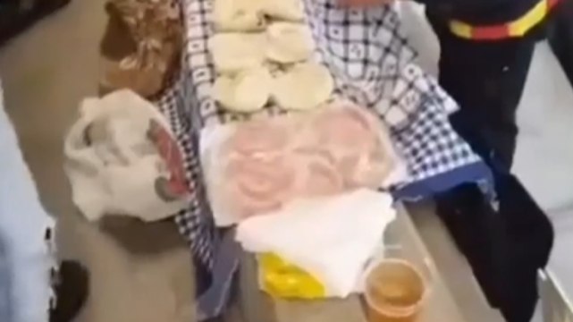 Juve, picnic dei tifosi del Lecce sugli spalti: c'è di tutto!