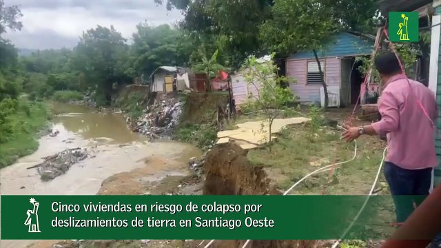 Cinco viviendas en riesgo de colapso por deslizamientos de tierra en Santiago Oeste