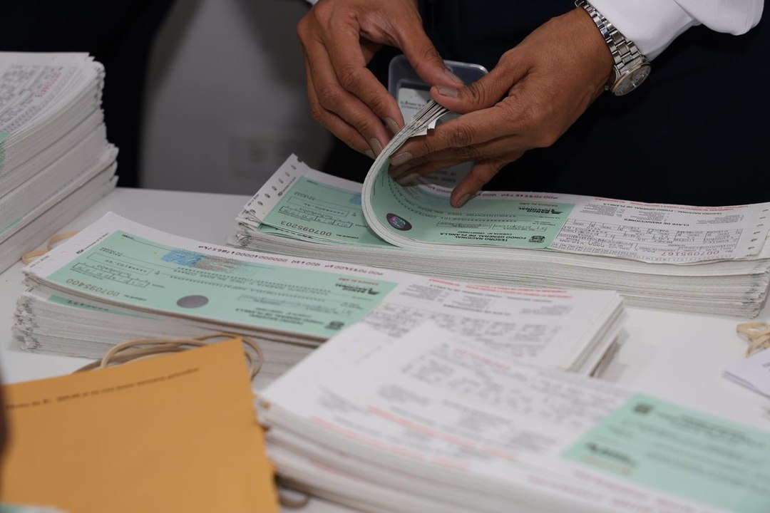 Contraloría suspende pagos por ACH a la Asamblea para verificar que no haya ‘botellas’; funcionarios protestan