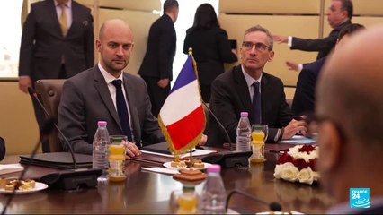 Argelia ordena expulsión de diplomáticos franceses