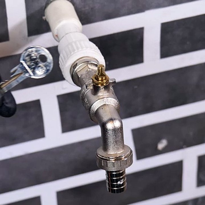 Genius key hack for your faucet