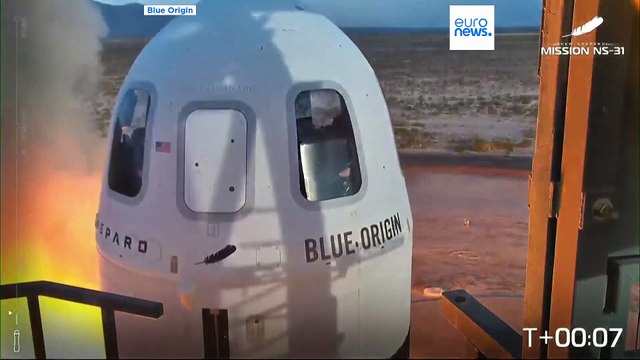 Женский экипаж корабля Blue Origin совершил успешный суборбитальный полет