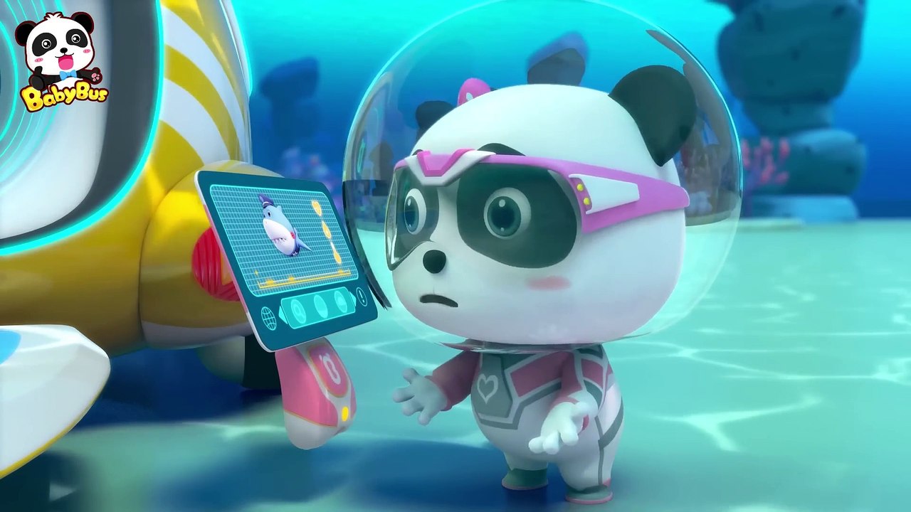 NEW_ Super Panda Rescues Police Shark _ Super R...