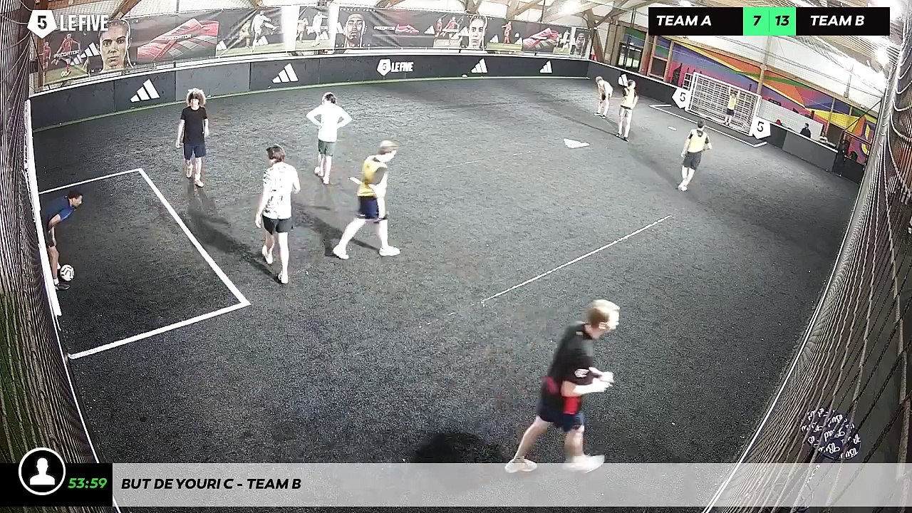 But de Youri C - Team B