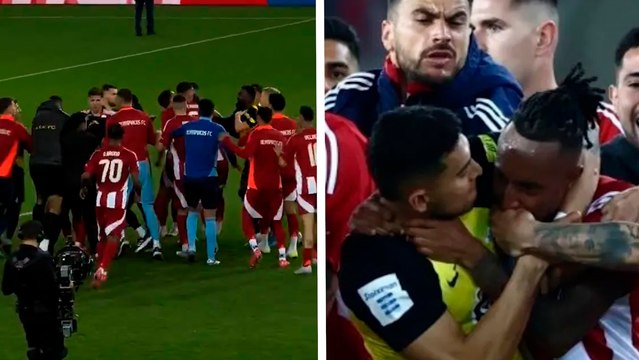Orbelín Pineda y el AEK desatan pelea campal tras derrota clave ante Olympiakos en Grecia