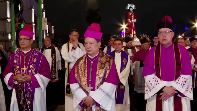 tn7-Lunes Santo: Fieles católicos participan del Santo Viacrucis en la capital-140425