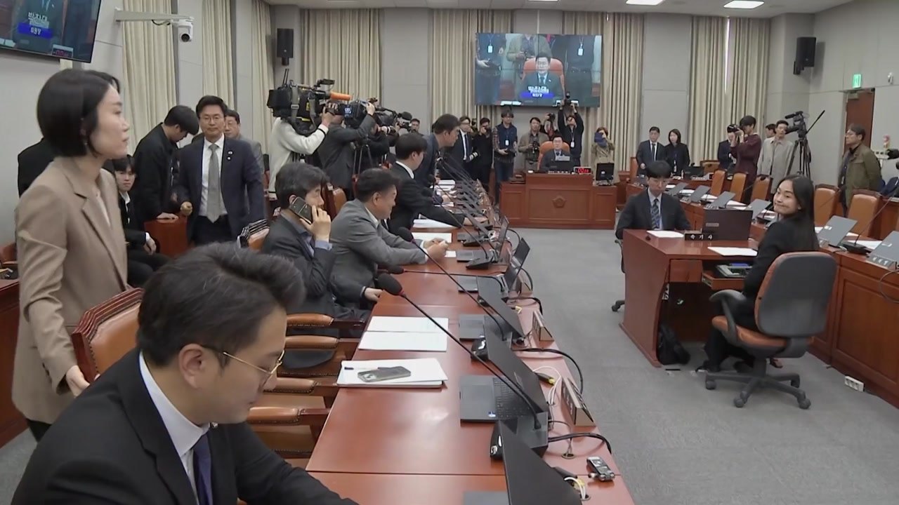 '이완규·함상훈 지명 철회' 결의안, 민주당 주도로 운영위 통과 / YTN