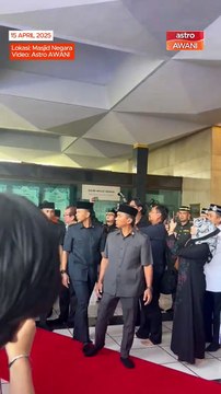 Perdana Menteri, Datuk Seri Anwar Ibrahim Tiba di Masjid Negara untuk Memberi Penghormatan Terakhir kepada Allahyarham Tun Abdullah Ahmad Badawi