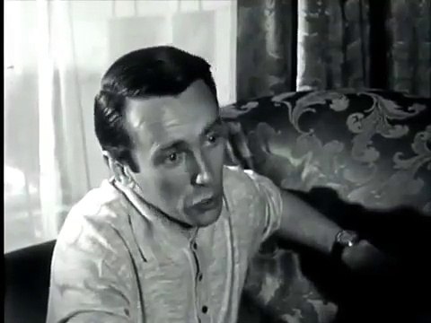 Johnny Hallyday à l’ORTF (18 Juillet 1962) – Interview & Ya Ya Twist en Live