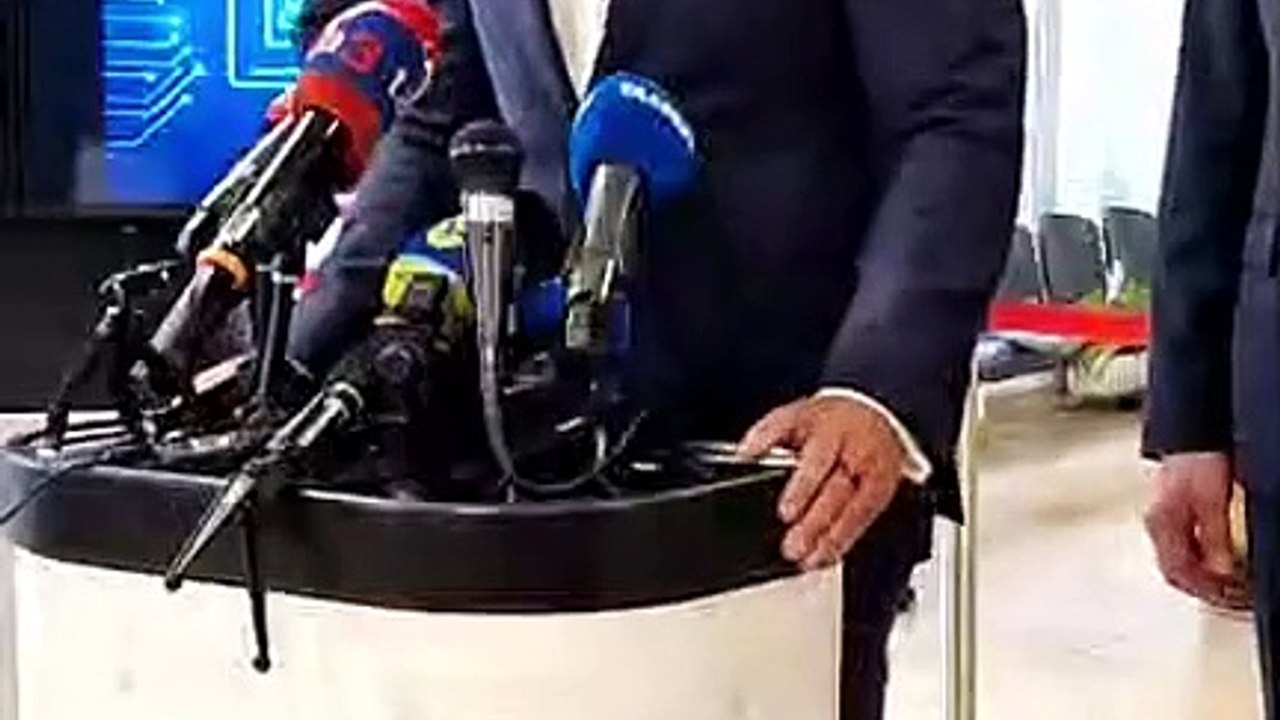 ZÁZNAM: MV SR spustilo mobilné aplikácie eDoklady a eIdentita