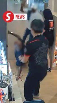 Man slashed at Seremban shopping mall