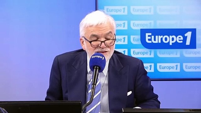 Pascal Praud et vous - Faut-il baisser la TVA ? «Je préfère qu'on augmente les revenus et qu'on diminue le coût du travail», répond l'économiste Philippe Crevel