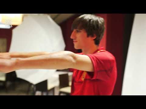 Bryan Gil, emocionado al enfundarse la camiseta de España