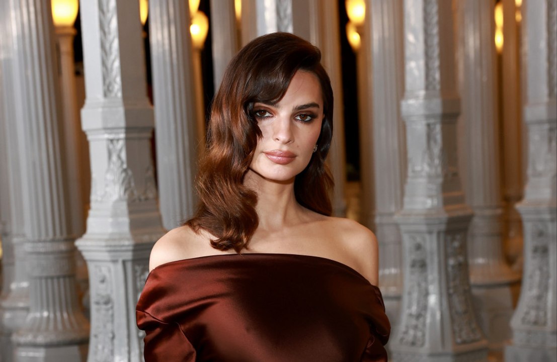 'Jenseits jeder Parodie': Emily Ratajkowski zeigt sich 'angewidert' vom Blue Origin-Weltraumflug